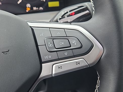 New 2026 Volkswagen Tiguan S image 13