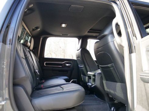 Used 2024 RAM 3500 Laramie w/ Night Edition image 46