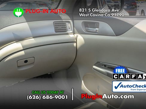 Used 2010 Subaru Impreza 2.5i AWD/4WD image 18