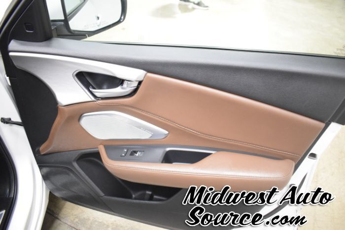 Used 2020 Acura RDX w/ Technology Package AWD/4WD image 32