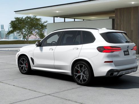 New 2025 BMW X5 xDrive50e w/ M Sport Package image 2