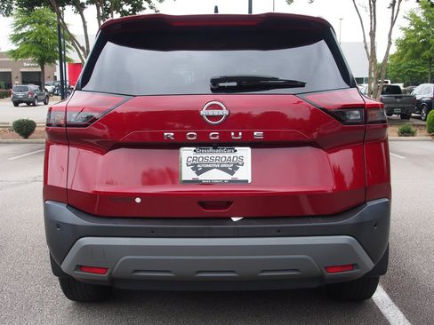 Used 2023 Nissan Rogue S FWD image 6