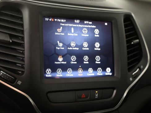 Used 2022 Jeep Cherokee Latitude Lux w/ Sun & Sound Group image 12