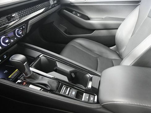 Used 2025 Honda Accord Touring image 34