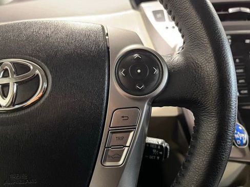 Used 2015 Toyota Prius V Five w/ Advanced Technology Package image 23