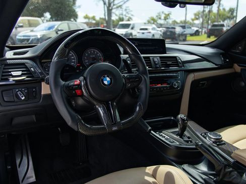 Used 2015 BMW M4 Coupe w/ Executive Package RWD image 17