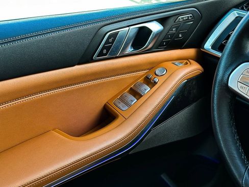 Certified 2023 BMW X7 xDrive40i w/ Premium Package image 22