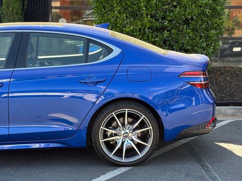 Used 2022 Genesis G70 2.0T w/ Prestige Package AWD/4WD image 11