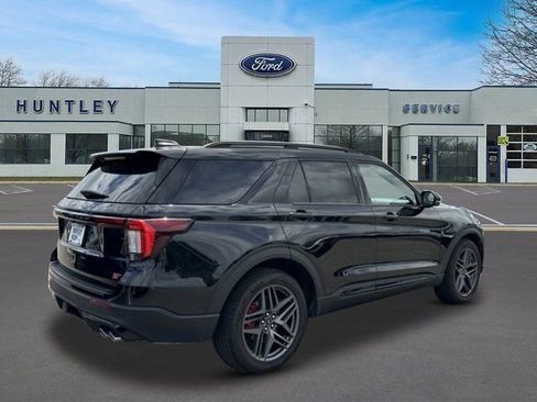 Certified 2026 Ford Explorer ST AWD/4WD image 4