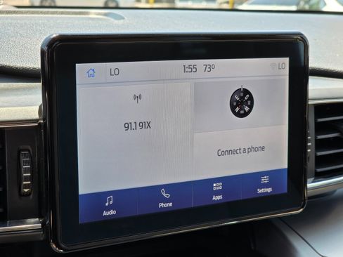 Used 2022 Ford Explorer XLT w/ Equipment Group 202A AWD/4WD image 36
