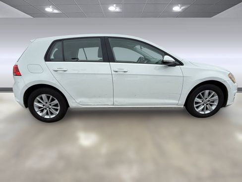 Used 2016 Volkswagen Golf S image 7
