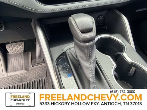 Used 2023 Toyota Highlander L image 39