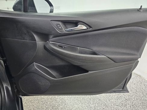 Used 2018 Chevrolet Cruze LT w/ LT Convenience Package FWD image 15