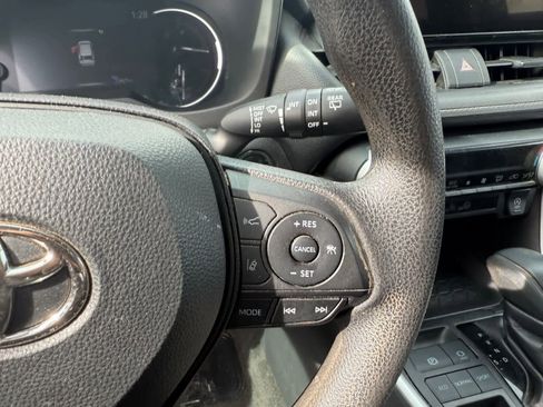 Used 2023 Toyota RAV4 XLE image 19