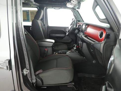 Used 2018 Jeep Wrangler Unlimited Rubicon image 12