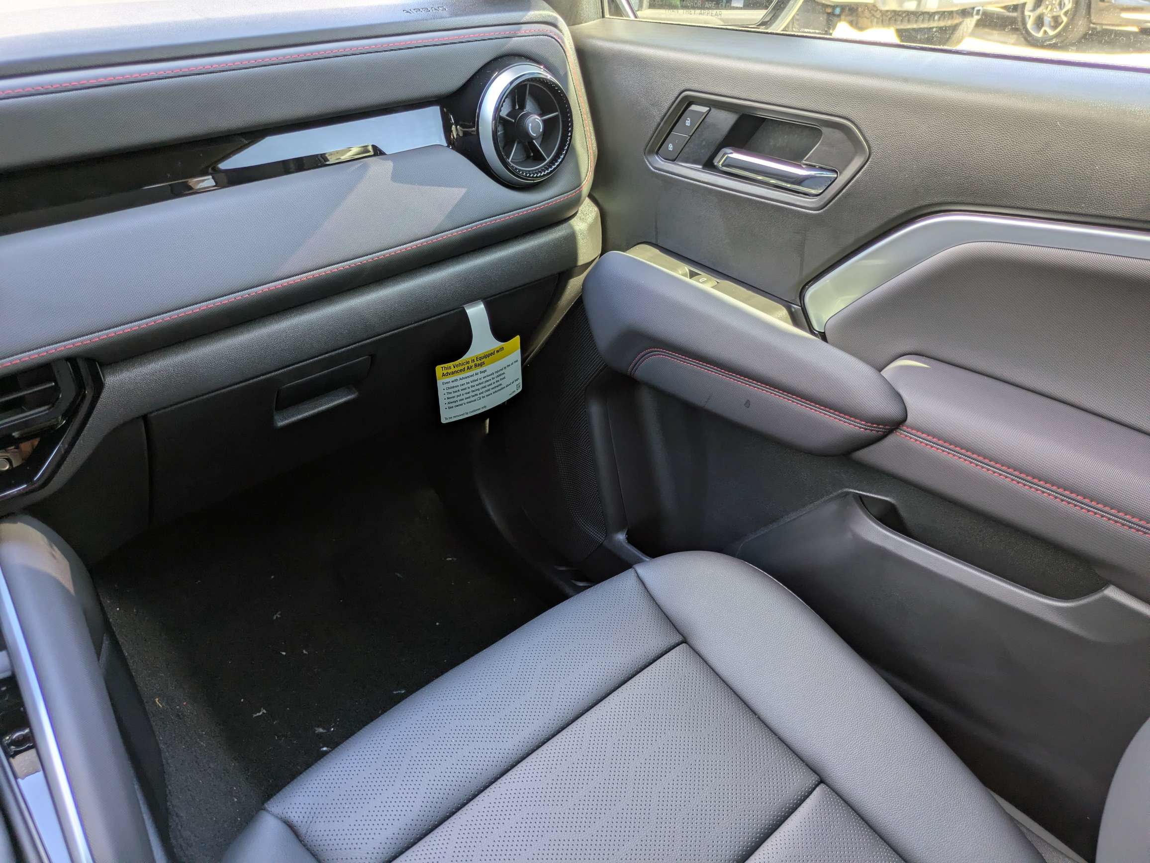 New 2026 Chevrolet Colorado Z71 w/ Technology Package AWD/4WD image 9
