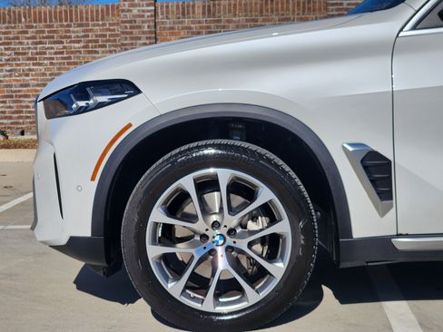 Used 2024 BMW X5 sDrive40i w/ Parking Assistance Package image 10