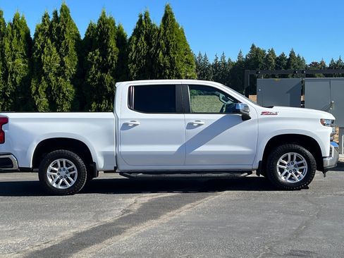 Used 2020 Chevrolet Silverado 1500 LT w/ All-Star Edition image 2
