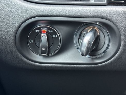 New 2026 Porsche Macan image 31