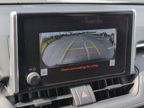 Used 2024 Toyota RAV4 LE image 12