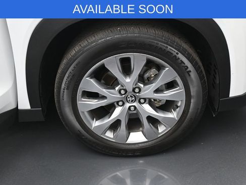 Certified 2024 Toyota Grand Highlander AWD image 41