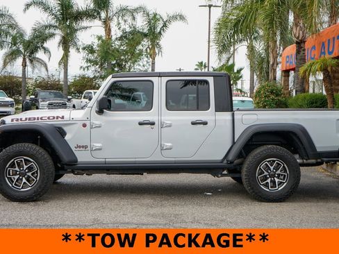 Used 2024 Jeep Gladiator Rubicon w/ Convenience Group image 5