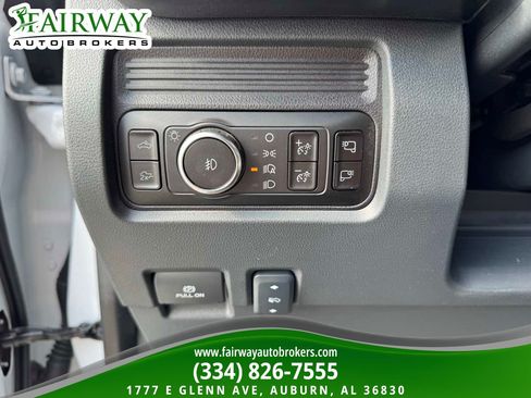Used 2025 Ford F250 Lariat AWD/4WD image 17