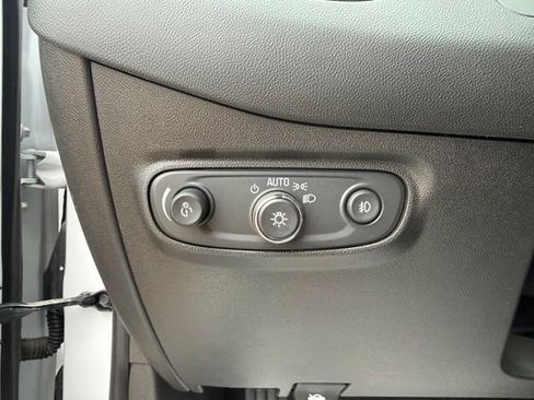 Used 2020 Chevrolet Equinox Premier AWD/4WD image 29