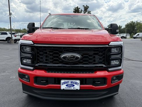New 2026 Ford F250 Lariat w/ Black Appearance Package image 30