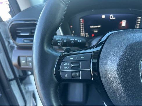 Used 2023 Honda Pilot Elite image 24