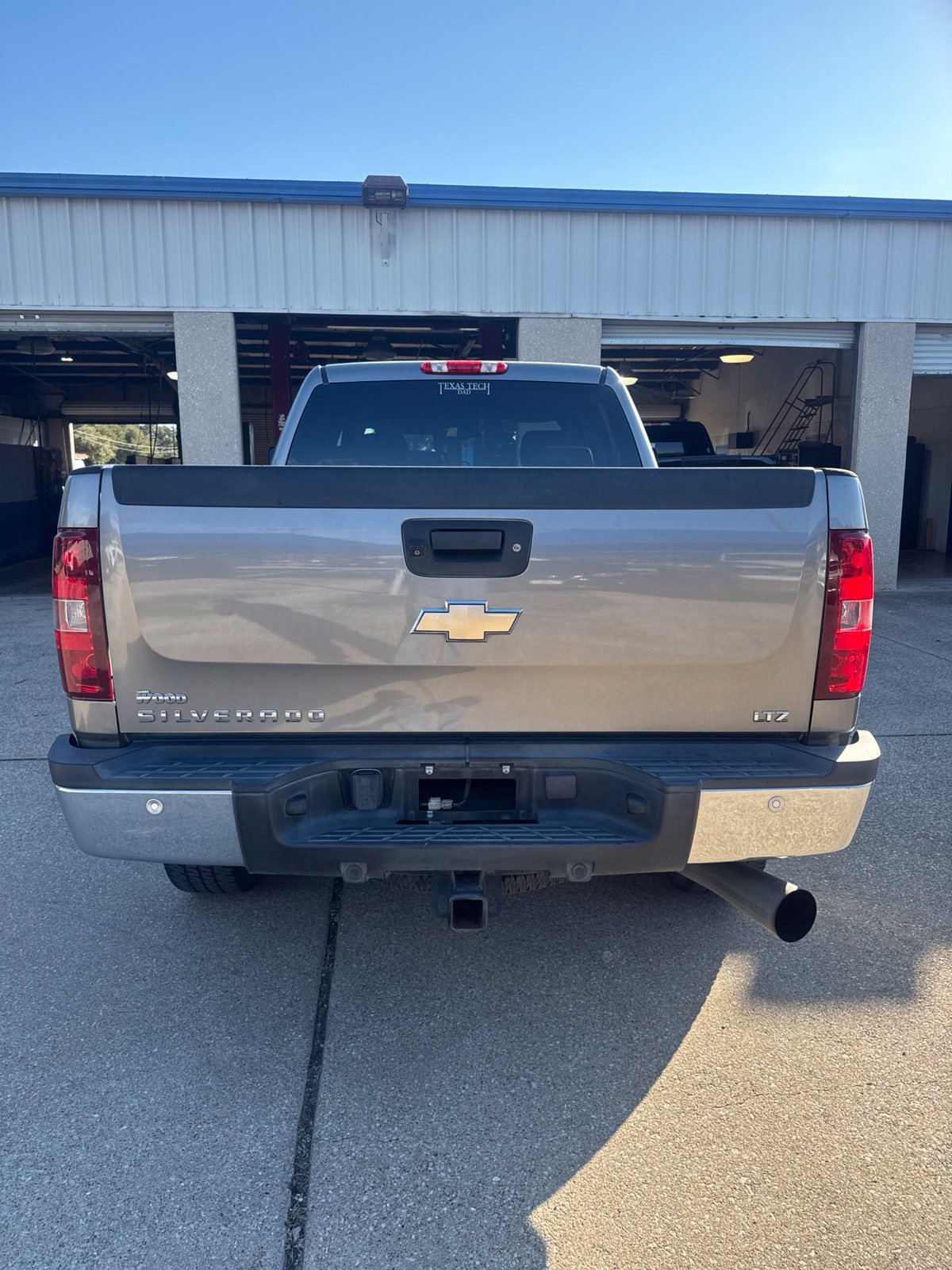 Used 2009 Chevrolet Silverado 2500 LTZ w/ Safety Package AWD/4WD image 4