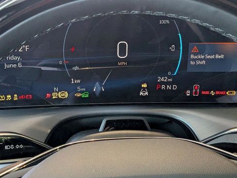 New 2026 Cadillac Vistiq Luxury image 16