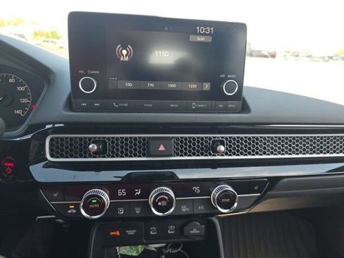 Used 2025 Honda Civic Sport image 17