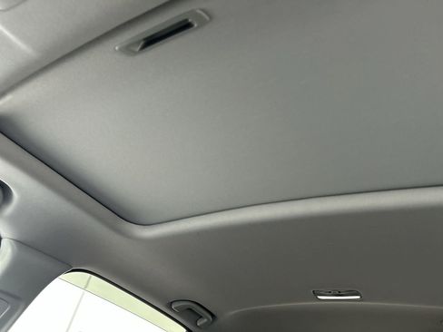 Used 2022 Honda CR-V Touring image 29