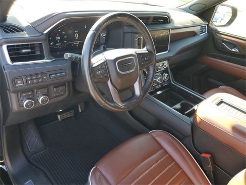 Used 2024 GMC Yukon Denali Ultimate image 6