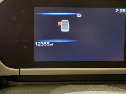 Used 2024 Toyota bZ4X XLE w/ Weather Package image 19