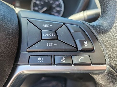 Used 2023 Nissan Sentra SV image 32