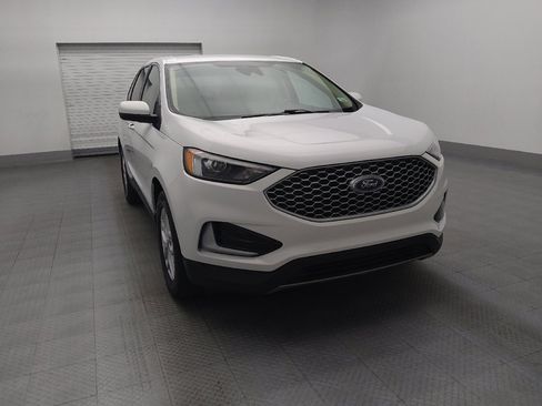 Used 2023 Ford Edge SEL image 14