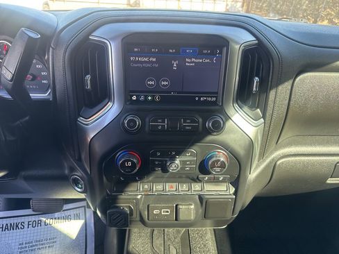 Used 2019 Chevrolet Silverado 1500 LT w/ Texas Edition image 23