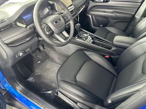 New 2026 Jeep Compass Latitude image 23