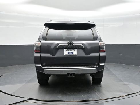 Used 2022 Toyota 4Runner TRD Off-Road Premium AWD/4WD image 4