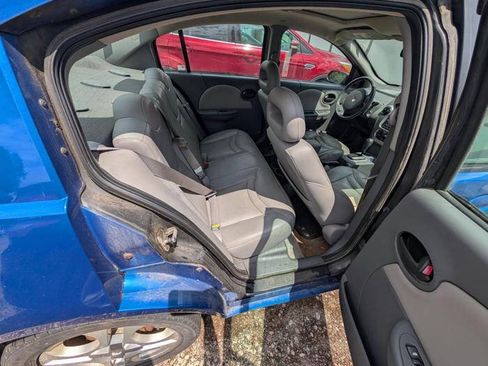 Used 2004 Saturn ION Level 3 w/ Travel Pkg FWD image 27