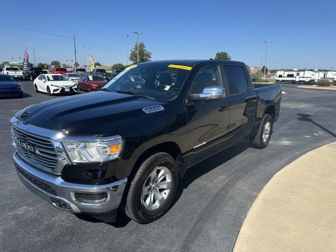 Used 2024 RAM 1500 Laramie AWD/4WD image 6