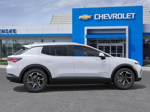 New 2026 Chevrolet Equinox EV LT FWD image 5