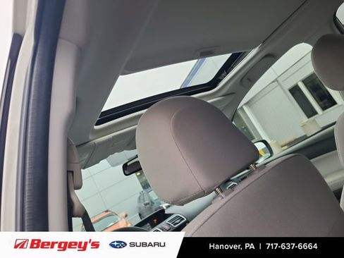 Used 2016 Subaru Forester 2.5i Premium w/ All-Weather Package image 19