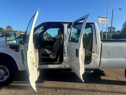 Used 2008 Ford F350 XL image 4