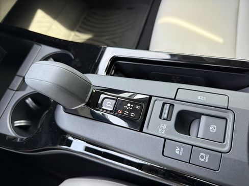 New 2026 Toyota Prius XLE FWD image 25