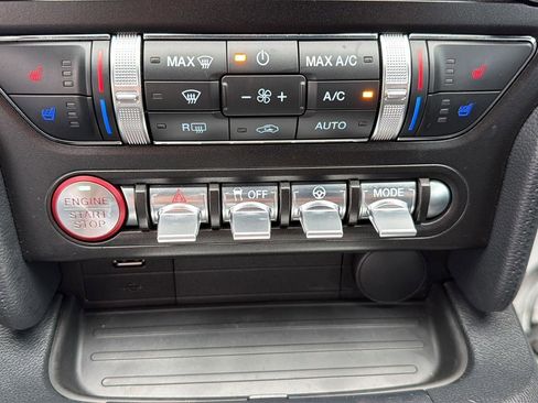 Used 2022 Ford Mustang GT Premium RWD image 8