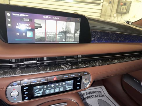 Used 2025 Genesis G90 3.5T image 35