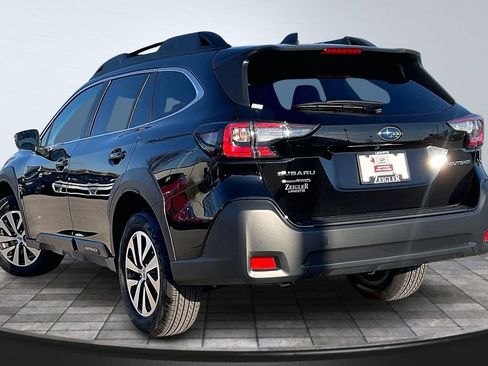 Certified 2025 Subaru Outback Premium w/ Popular Package #1A image 11